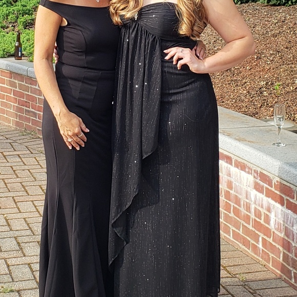 Onyx Nite Dresses & Skirts - Onyx Nite strapless gown
